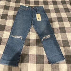 Levi Cropped Jeans